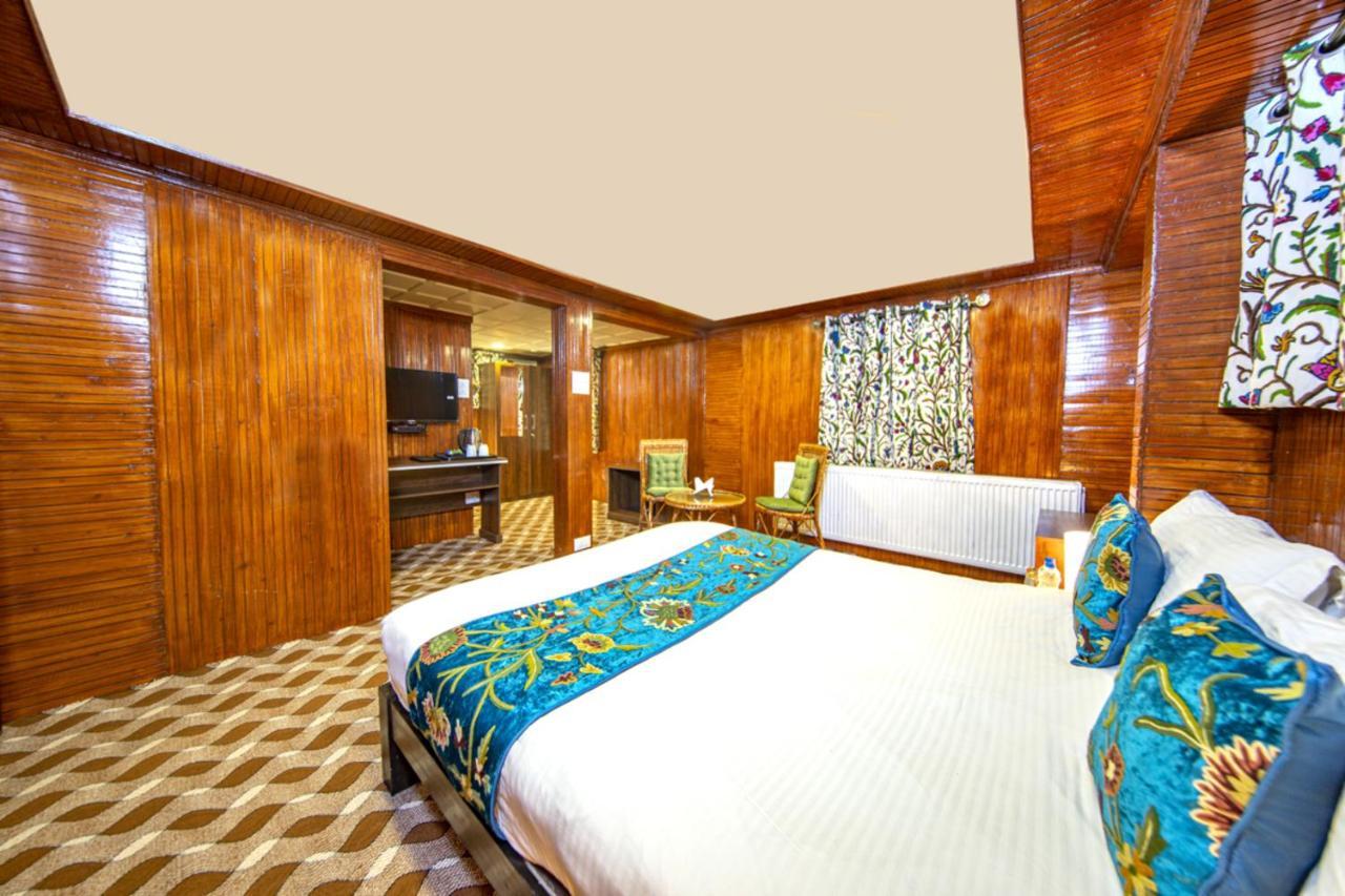 Gulmarg Ski Hill Resort Exterior foto