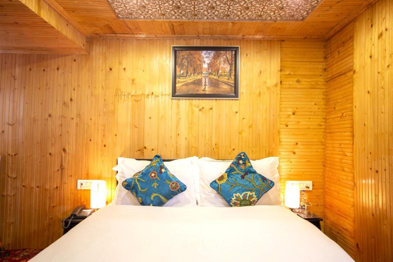 Gulmarg Ski Hill Resort Exterior foto