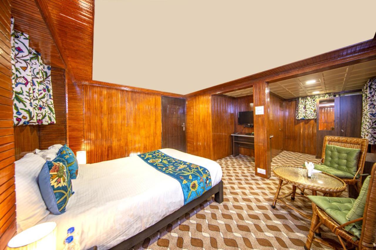 Gulmarg Ski Hill Resort Exterior foto